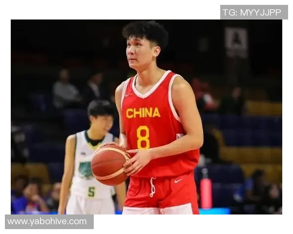 管子煜加盟联赛实力如何媒体人揭秘队友背景与快船旧将穆恩经历